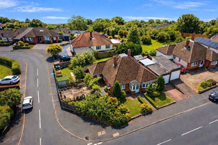 3 Bedroom Bungalow To Rent In Uplands Road, Oadby, LE2