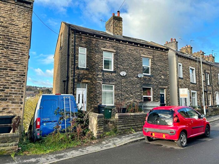 3 Bedroom Semi Detached House For Sale In Damems Road, Keighley, West Yorkshire, BD21