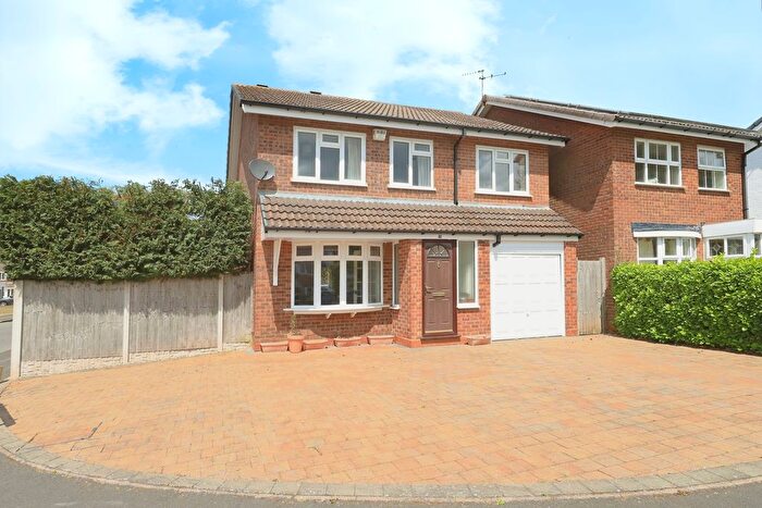 4 Bedroom Detached House For Sale In Gainsborough Drive, Perton Wolverhampton, Staffordshire, WV6