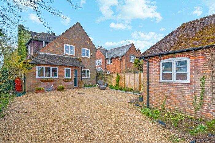 4 Bedroom Detached House To Rent In Water End Road, Studley Green, High Wycombe, Buckinghamshire, HP14