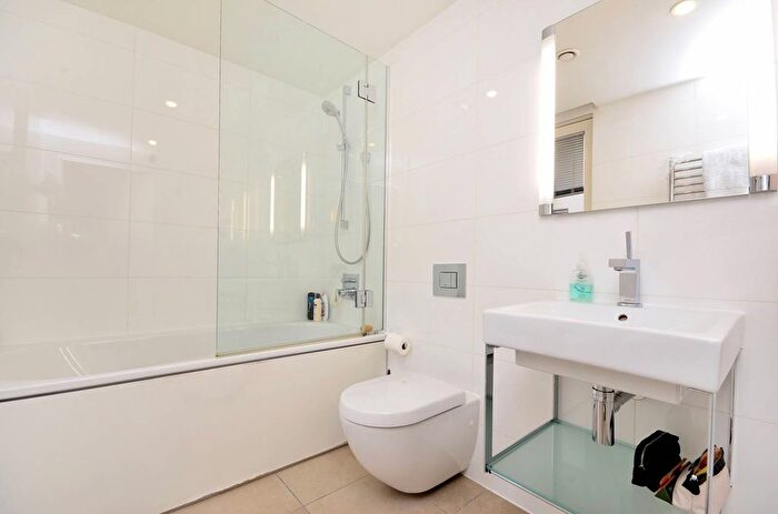 1 Bedroom Flat To Rent In Weymouth Street, Marylebone, London, W1W