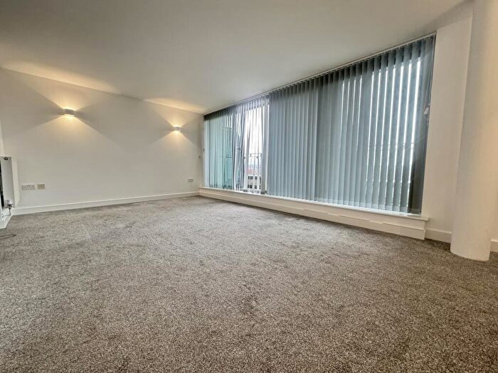 2 Bedroom Penthouse To Rent In Tideslea Path, SE28