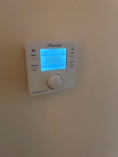 2 Bedroom Apartment To Rent In Clouds Hill Road, Bristol, BS5