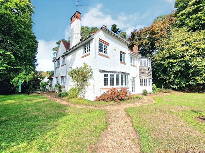 4 Bedroom Detached House To Rent In Middle Bourne Lane, Lower Bourne, Farnham, GU10