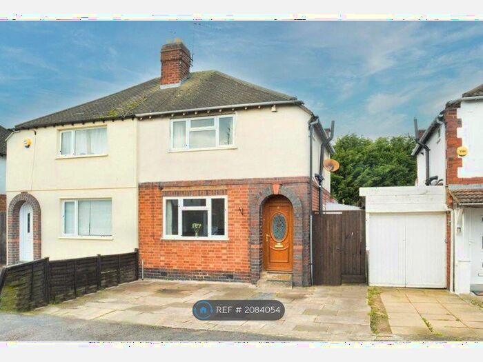 3 Bedroom Semi-Detached House To Rent In Kingston Avenue, Wigston, LE18