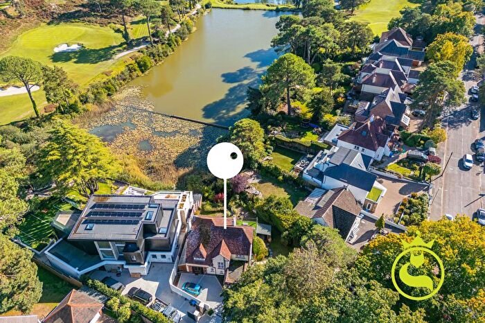 4 Bedroom Detached House For Sale In Stunning Views Of Golfing Lake - Compton Avenue, Lilliput, Poole, BH14