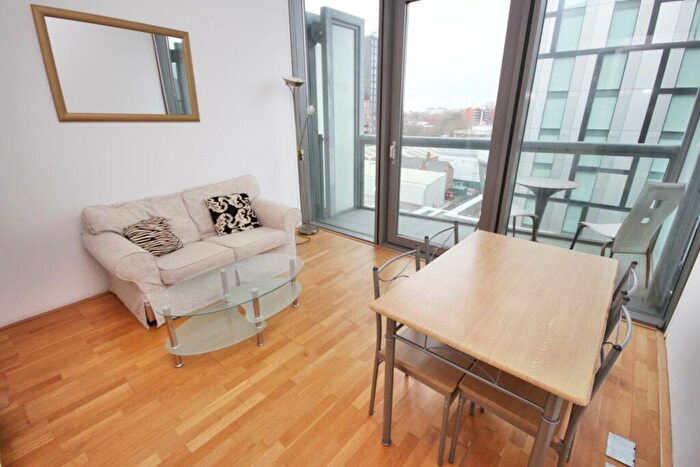 Apartment For Sale In Greengate, Manchester, M3
