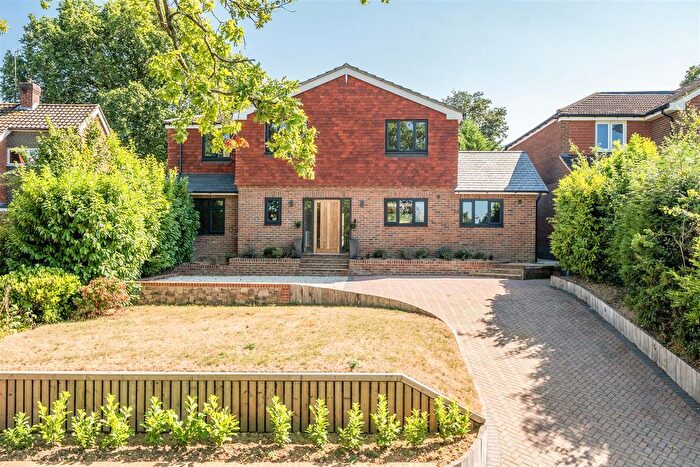 5 Bedroom Detached House For Sale In Scotlands Close, Haslemere, GU27