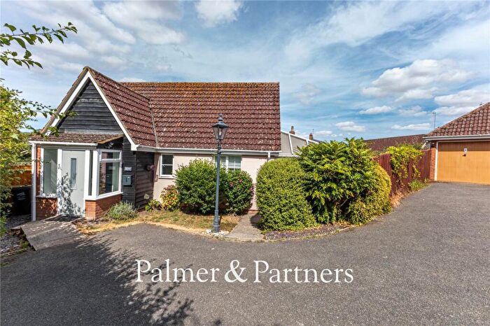 2 Bedroom Bungalow For Sale In Potters Brook, Framlingham, Suffolk, IP13