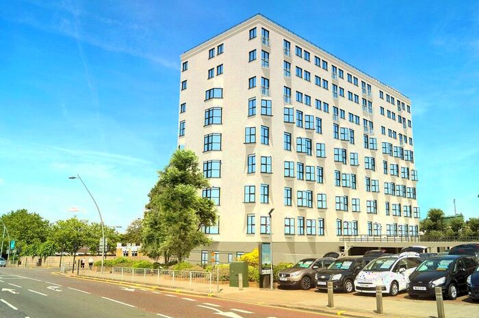 2 Bedroom Flat To Rent In Enterprise House, - High Road, Romford, RM6