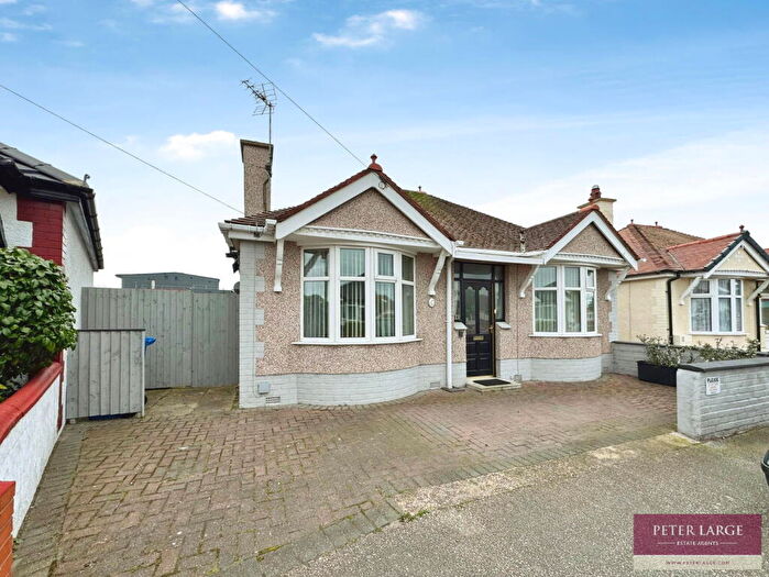 2 Bedroom Detached Bungalow For Sale In Bridgegate Road, Rhyl, LL18