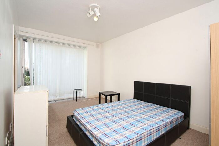 Studio To Rent In Faraday House, Hornsey Lane, Highgate, N6