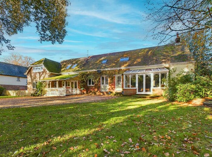 4 Bedroom Detached House For Sale In Sopley, Christchurch, Dorset, BH23