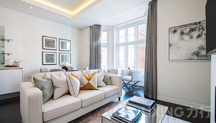 2 Bedroom Flat To Rent In Green Street, Mayfair, W1K