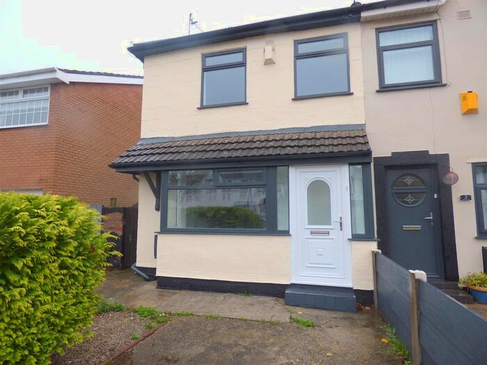 3 Bedroom Semi-Detached House To Rent In Kingsway, Huyton, Liverpool, L36