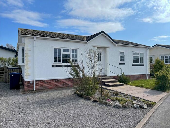 Mobile/park Home For Sale In Meadow View Park, Skinburness Drive