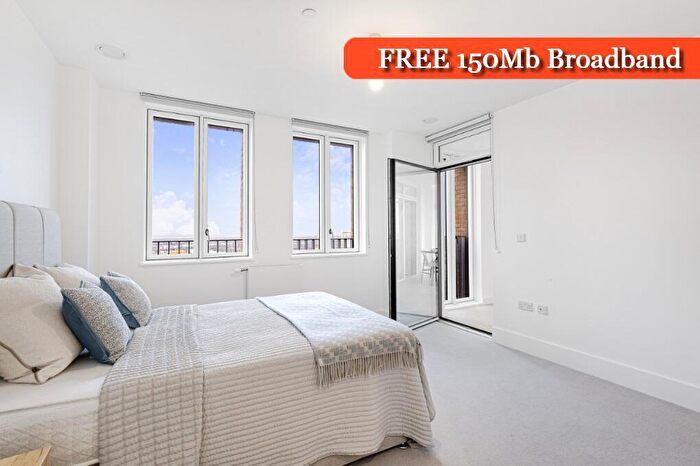 2 Bedroom Flat To Rent In Kindred House, Scarbrook Road, Croydon, London, CR0