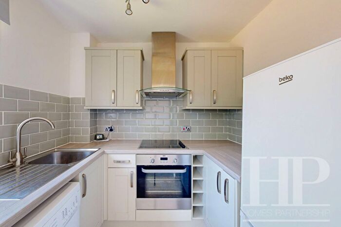 1 Bedroom Flat For Sale In Chetwood Road, Crawley, RH11