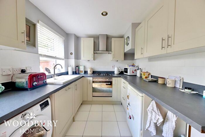 2 Bedroom End Of Terrace House To Rent In Roding Gardens, Loughton, IG10