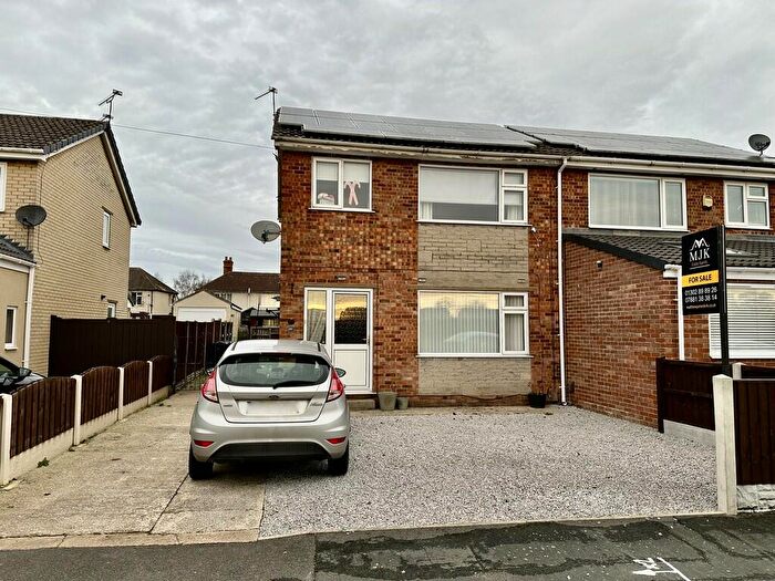 3 Bedroom Semi-Detached House For Sale In Brook Way, Arksey, Doncaster, DN5