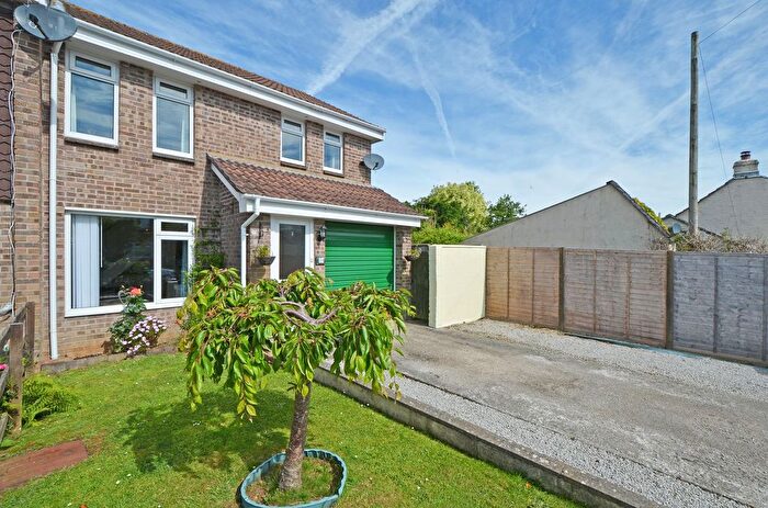 4 Bedroom End Of Terrace House For Sale In Trevella Vean, St. Erme, TR4