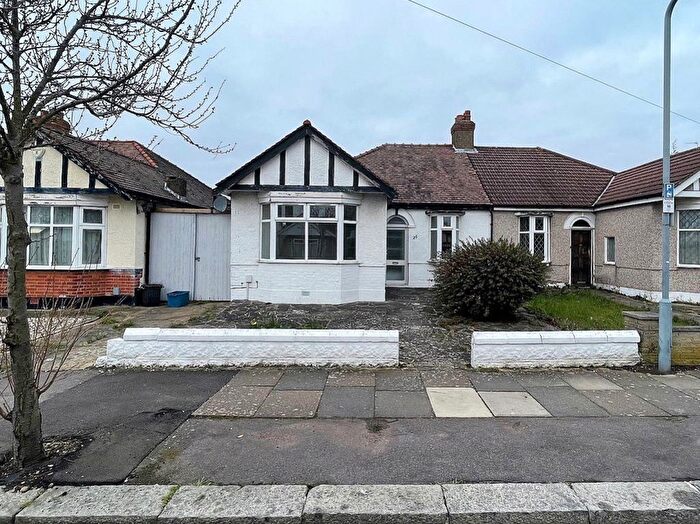 3 Bedroom Bungalow To Rent In Kelston Road, Barkingside, IG6