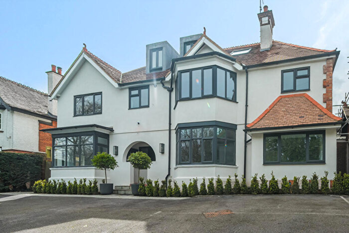 3 Bedroom Apartment To Rent In Oxford Road, Tilehurst, RG31