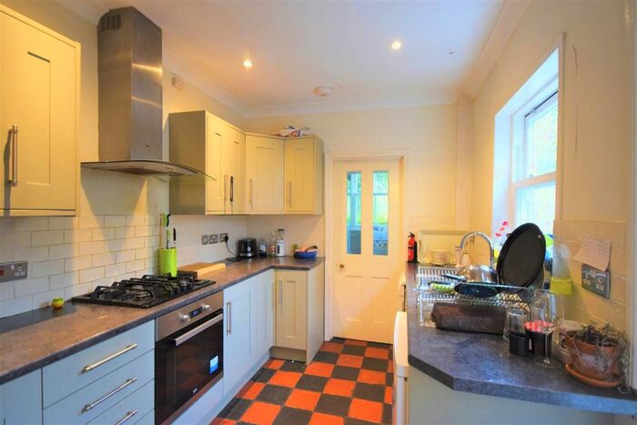 5 Bedroom Semi-Detached House To Rent In Guildford Park Road, Guildford, GU2