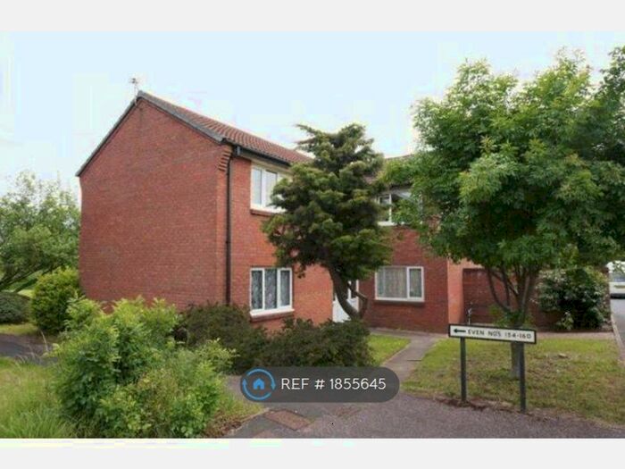 Studio To Rent In Allington Close, Taunton, TA1