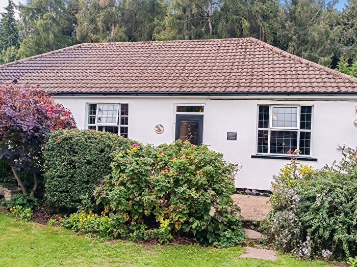 2 Bedroom Bungalow For Sale In Owls Hoot, Lydney, GL15