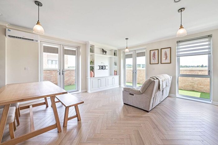 2 Bedroom Flat For Sale In Grahame Park Way, Colindale, London, NW9