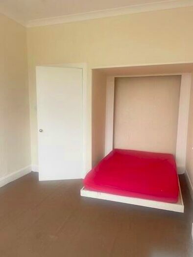 Studio To Rent In Greenhill Road, Rutherglen, South Lanarkshire, G73