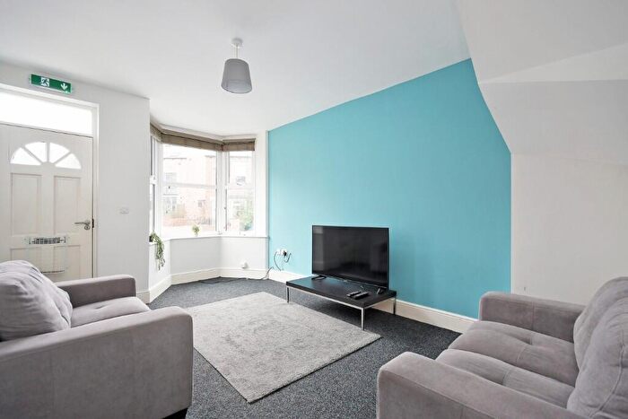 3 Bedroom Terraced House To Rent In Onslow Road, Sheffield, S11