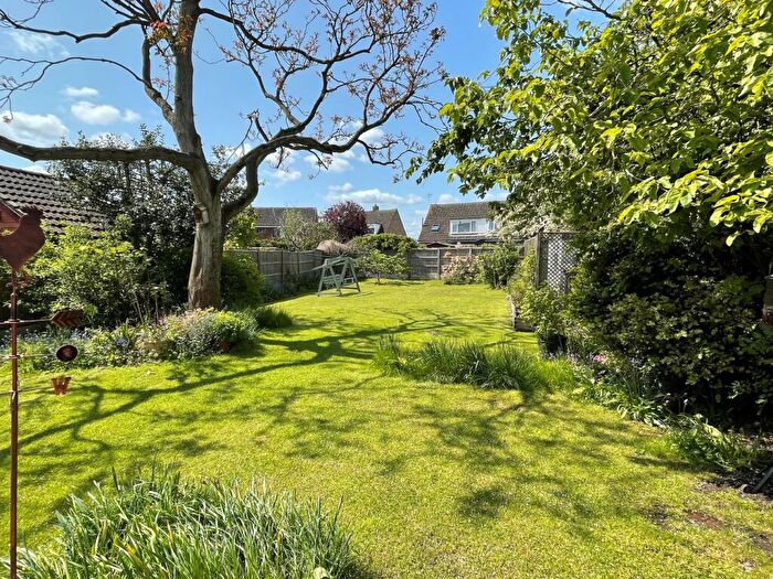 4 Bedroom Detached House For Sale In Astwick Road, Stotfold, Hitchin, SG5