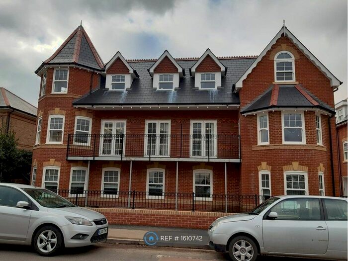 2 Bedroom Flat To Rent In Chapman Heights, Bournemouth, BH1