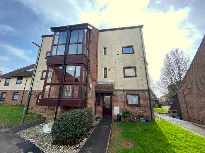 2 Bedroom Maisonette To Rent In Frosthole Close, Fareham, PO15