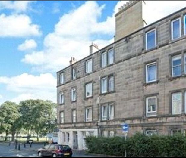 2 Bedroom Flat To Rent In Murieston Road, Edinburgh, EH11