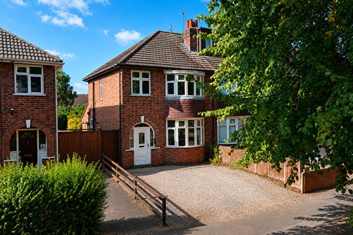 3 Bedroom Semi-Detached House For Sale In Anstey Lane, Leicester, Leicestershire, LE4
