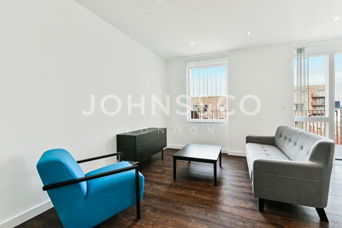 3 Bedroom Flat To Rent In Royal Albert Wharf, E16