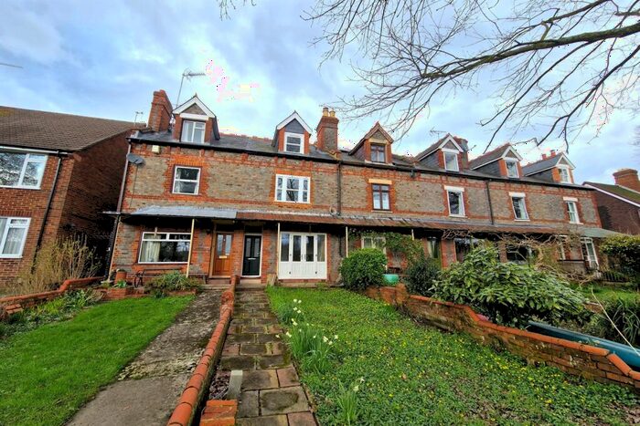 3 Bedroom Terraced House To Rent In Mill Green, Caversham, Reading, RG4