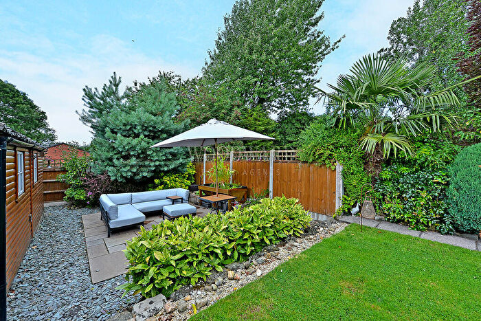 2 Bedroom Cottage For Sale In Church Street, Kilburn, DE56