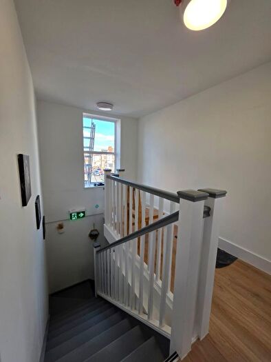 15 Bedroom Flat To Rent In The Broadway, Southall, UB1
