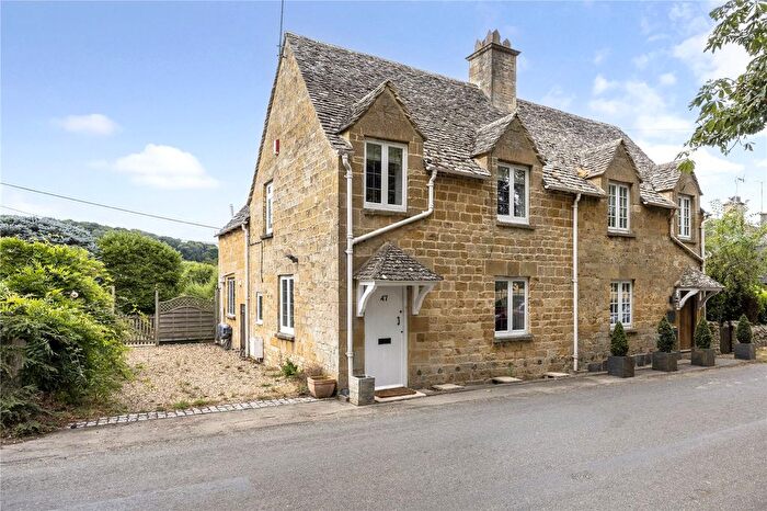 3 Bedroom Semi-Detached House For Sale In Snowshill Road, Broadway, Worcestershire, WR12