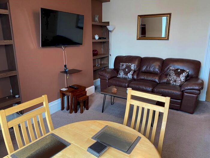 2 Bedroom Flat To Rent In Union Grove, City Centre, Aberdeen, AB10