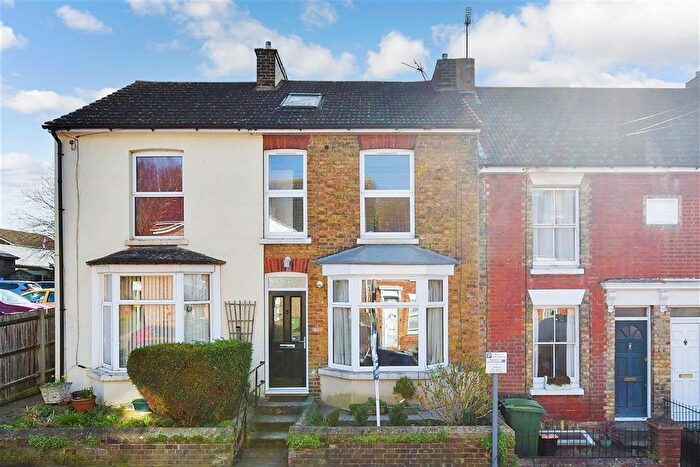 3 Bedroom Terraced House For Sale In Foley Street, Maidstone, Kent, ME14