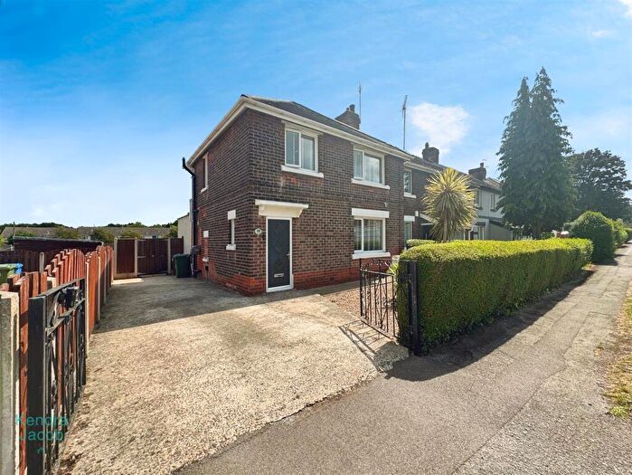 3 Bedroom Semi-Detached House For Sale In Forest Lane, Worksop, S80