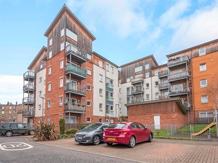 1 Bedroom Flat To Rent In Albion Gardens, Edinburgh, EH7