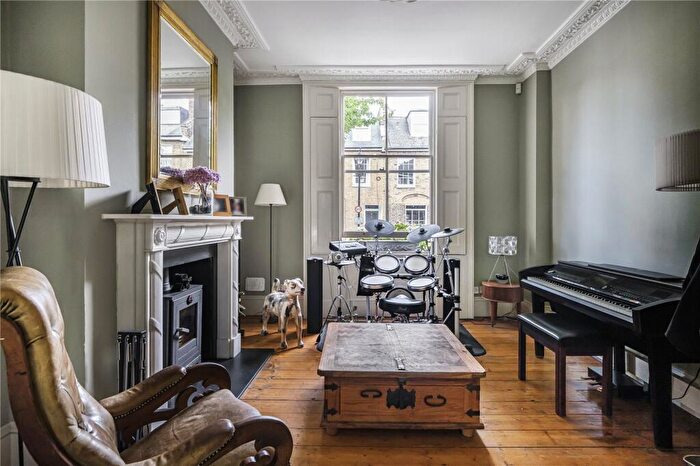 3 Bedroom House To Rent In Ripplevale Grove, Barnsbury, N1