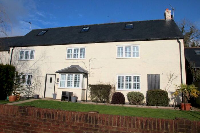 4 Bedroom Semi-Detached House For Sale In The Gallops, Foxhill, Swindon, ., SN4