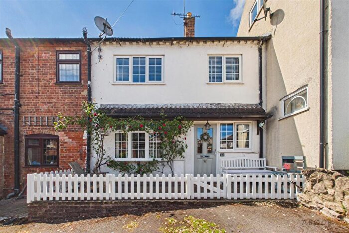 2 Bedroom Cottage For Sale In High Street, Castle Donington, Derby, DE74